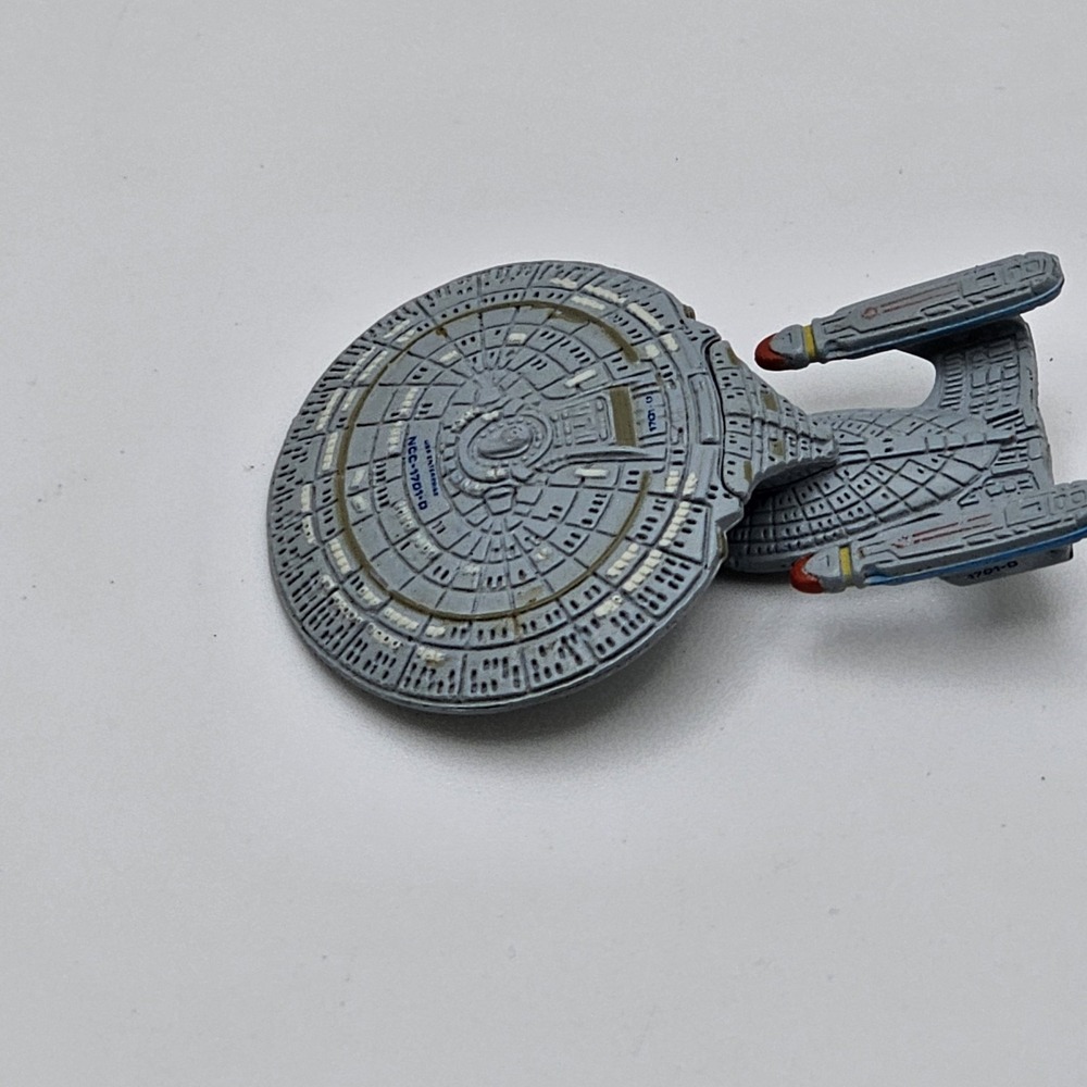 Vintage Micro Machines USS Enterprise NCC-1701-D STAR TREK Galoob